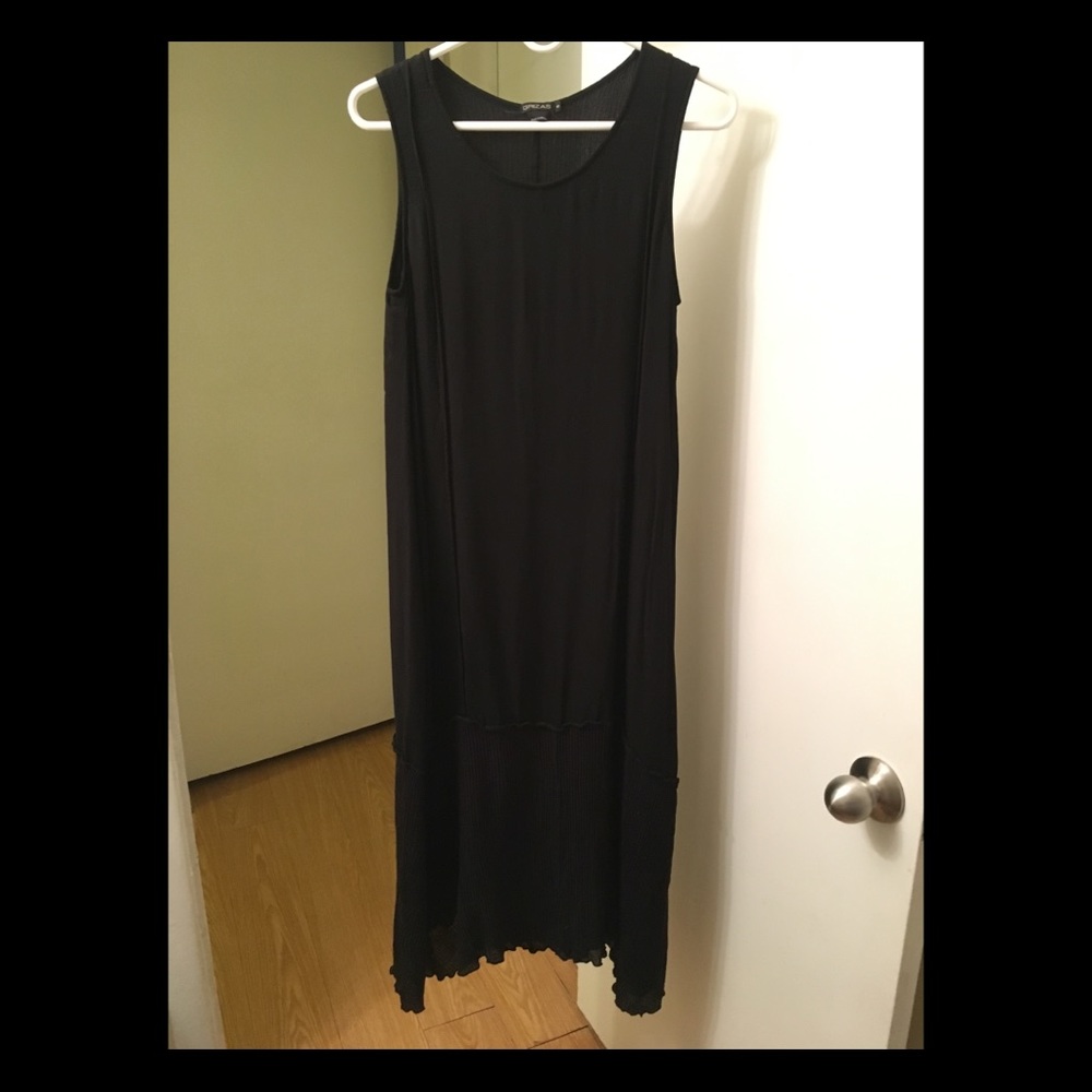 GRIZAS small eco-friendly flowy black summer dress